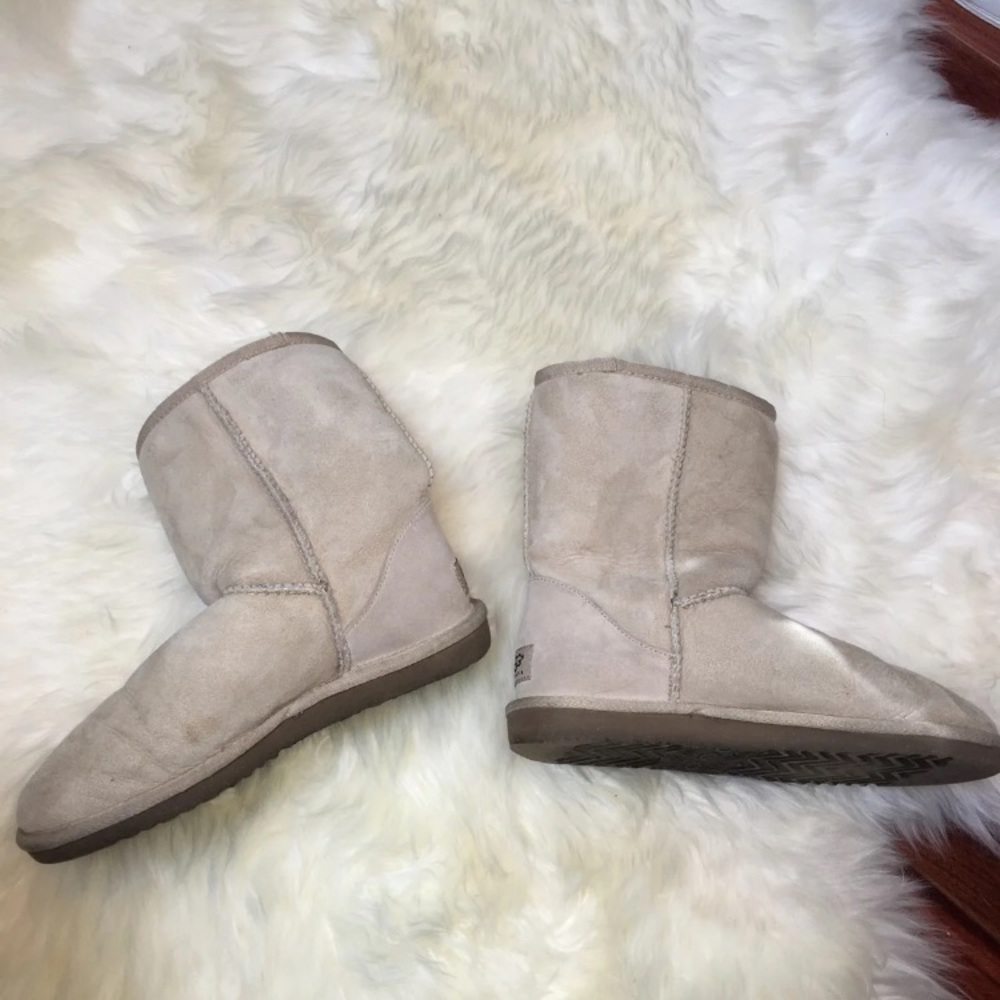Short Uggs - image 8